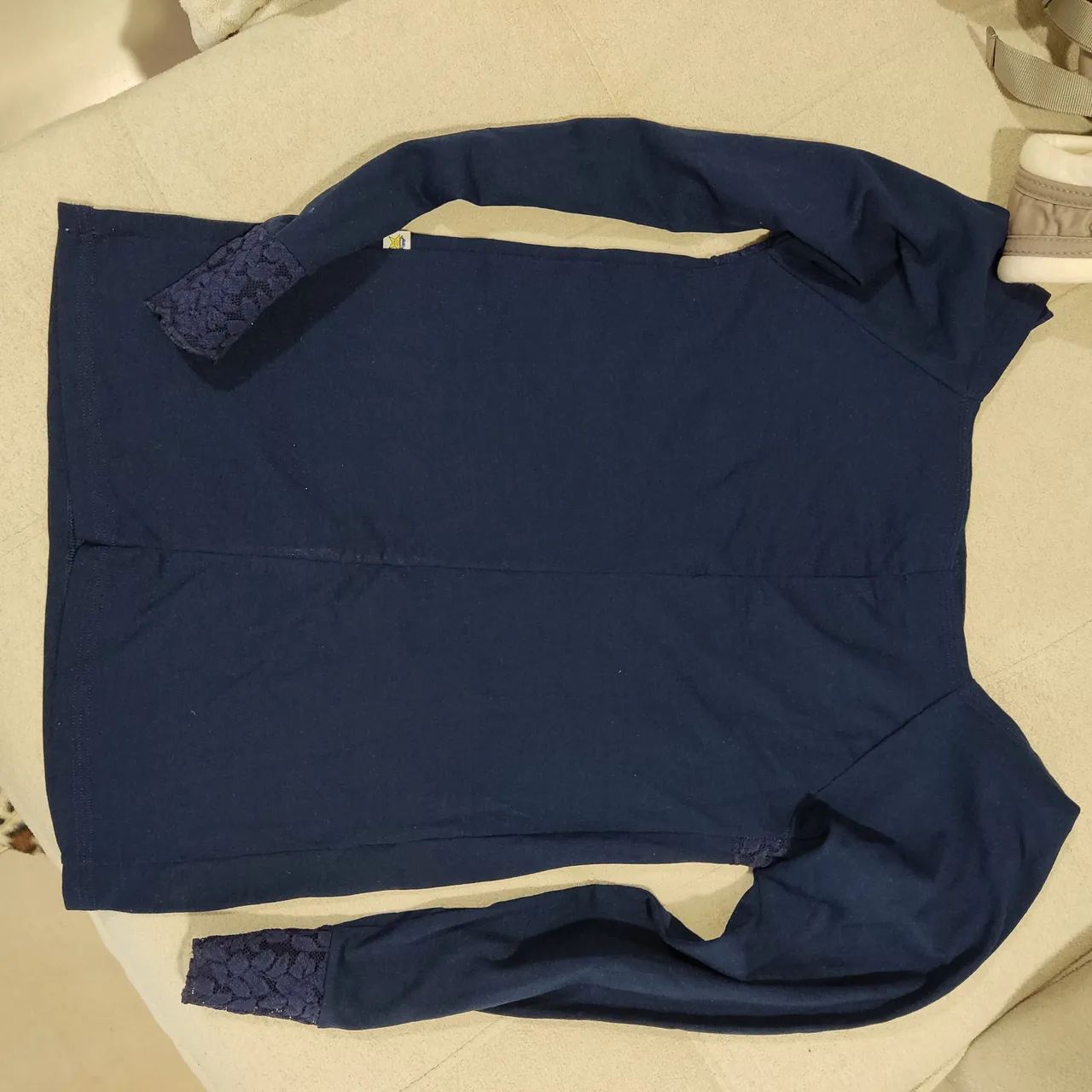 Blusa decote quadrado com renda - Foto 4