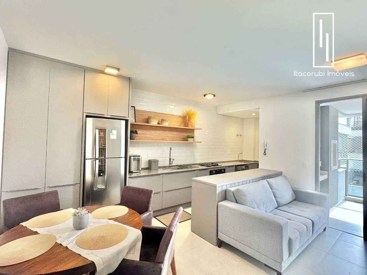 Apartamento mobiliado para alugar no Cacupé!
