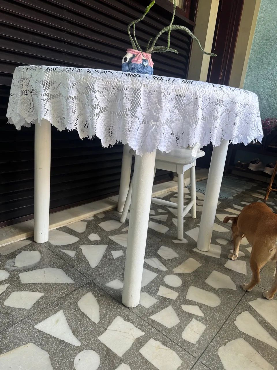 MESA COM 4 CADEIRAS MADEIRA DE GRAVTÁ  - Foto 2
