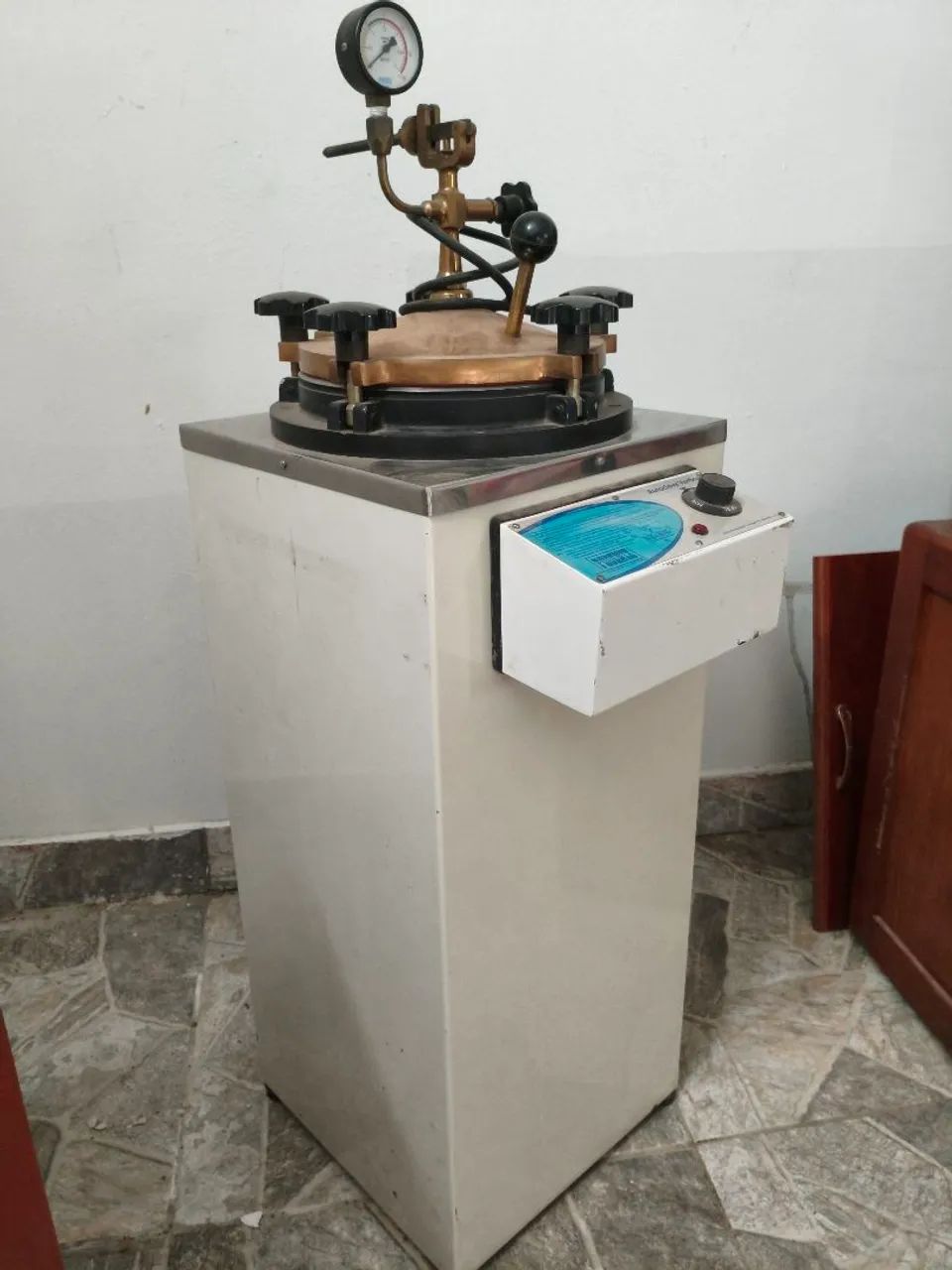 Autoclave vertical de esterilização a vapor. - Foto 3