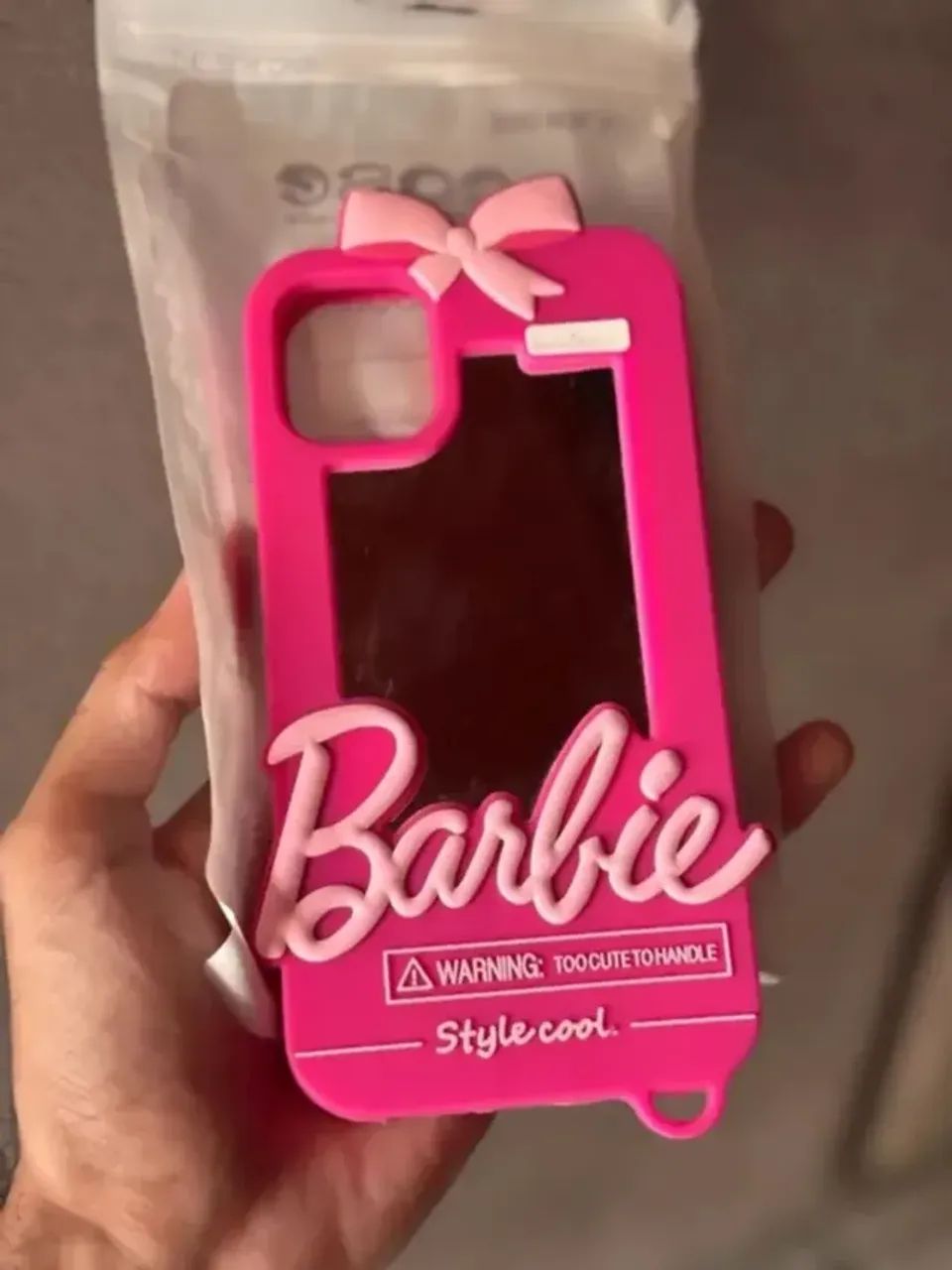 Capinha Iphone 11 Barbie (Rosa + popom) - Foto 3