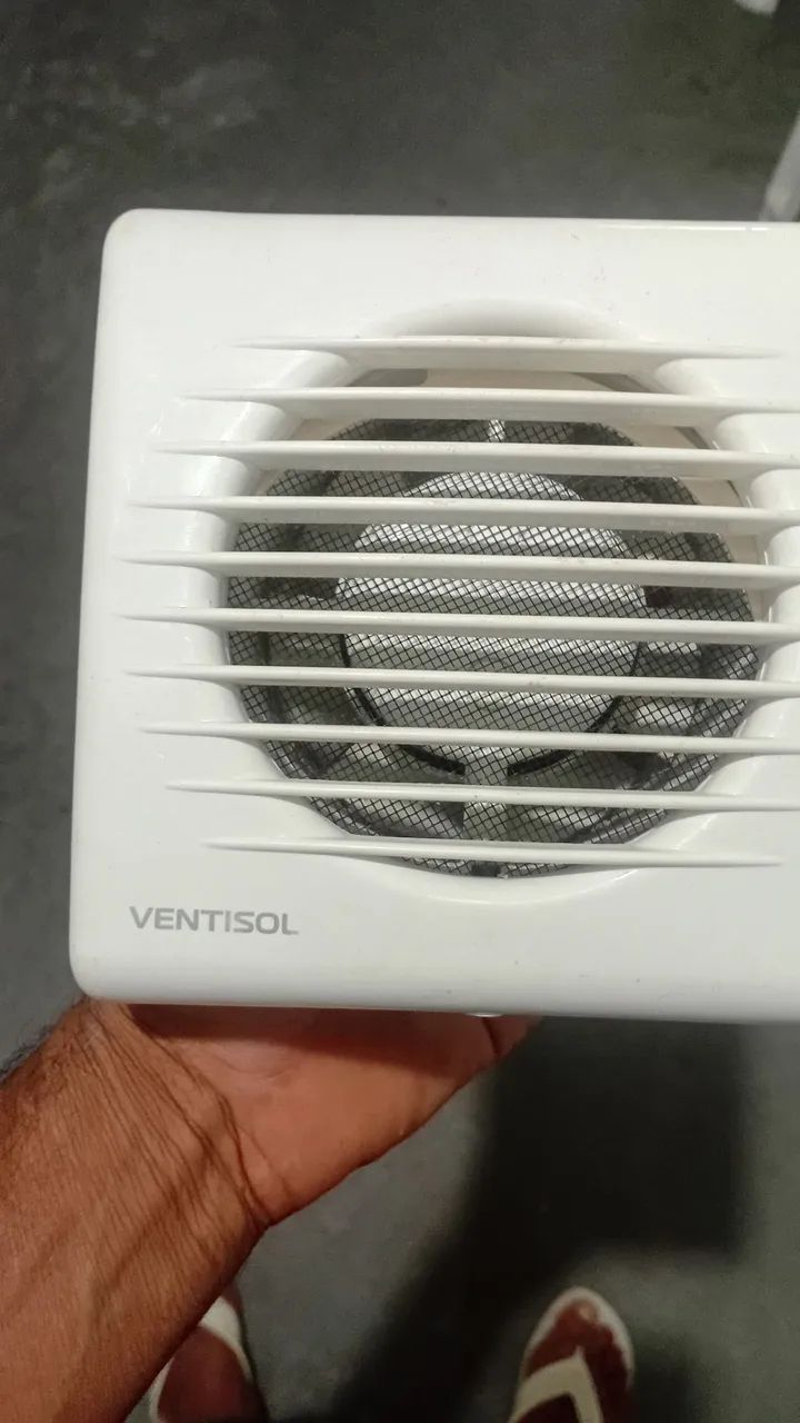 Vendo dois exaustor 