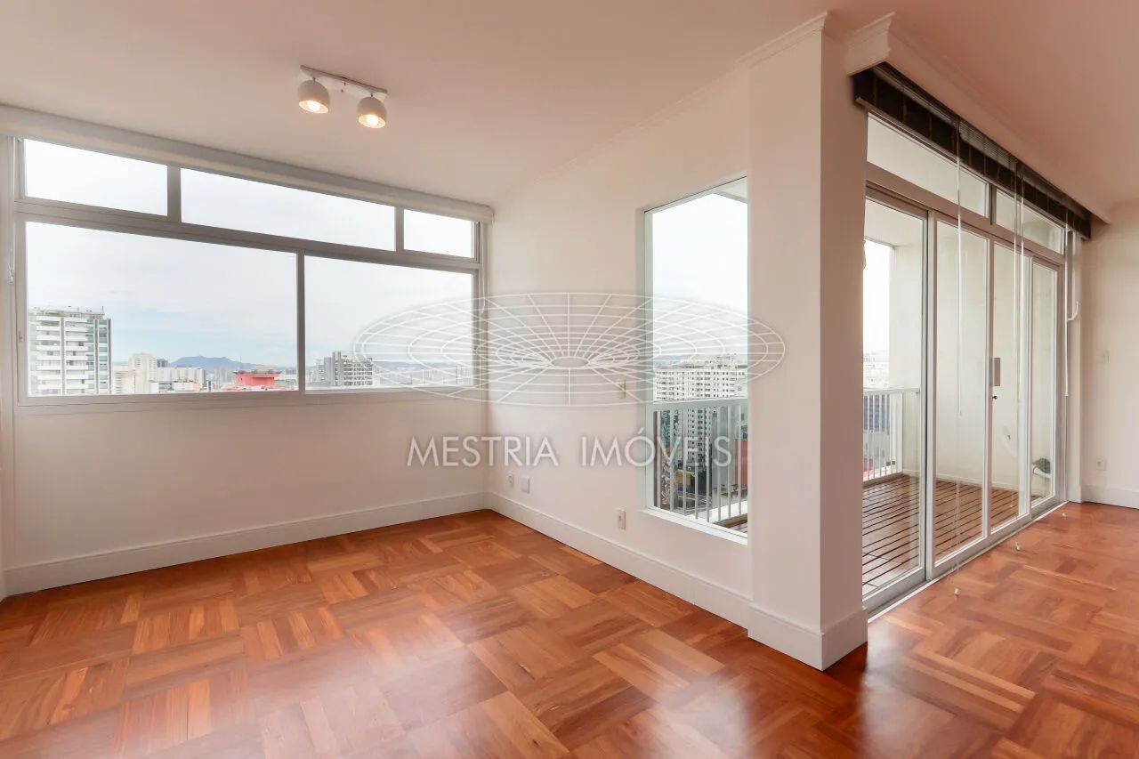 Apto moderno e clean com 3 dormitórios (1 suíte), varanda com deck e vista espetacular! - Foto 4