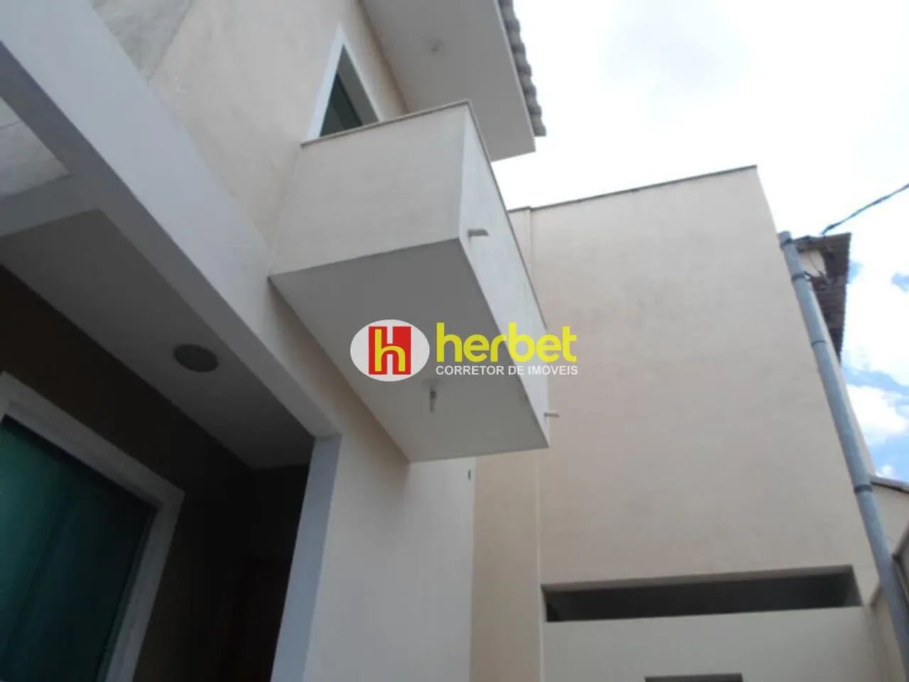 Prédio 3 APARTAMENTOS E 2 KITINETS