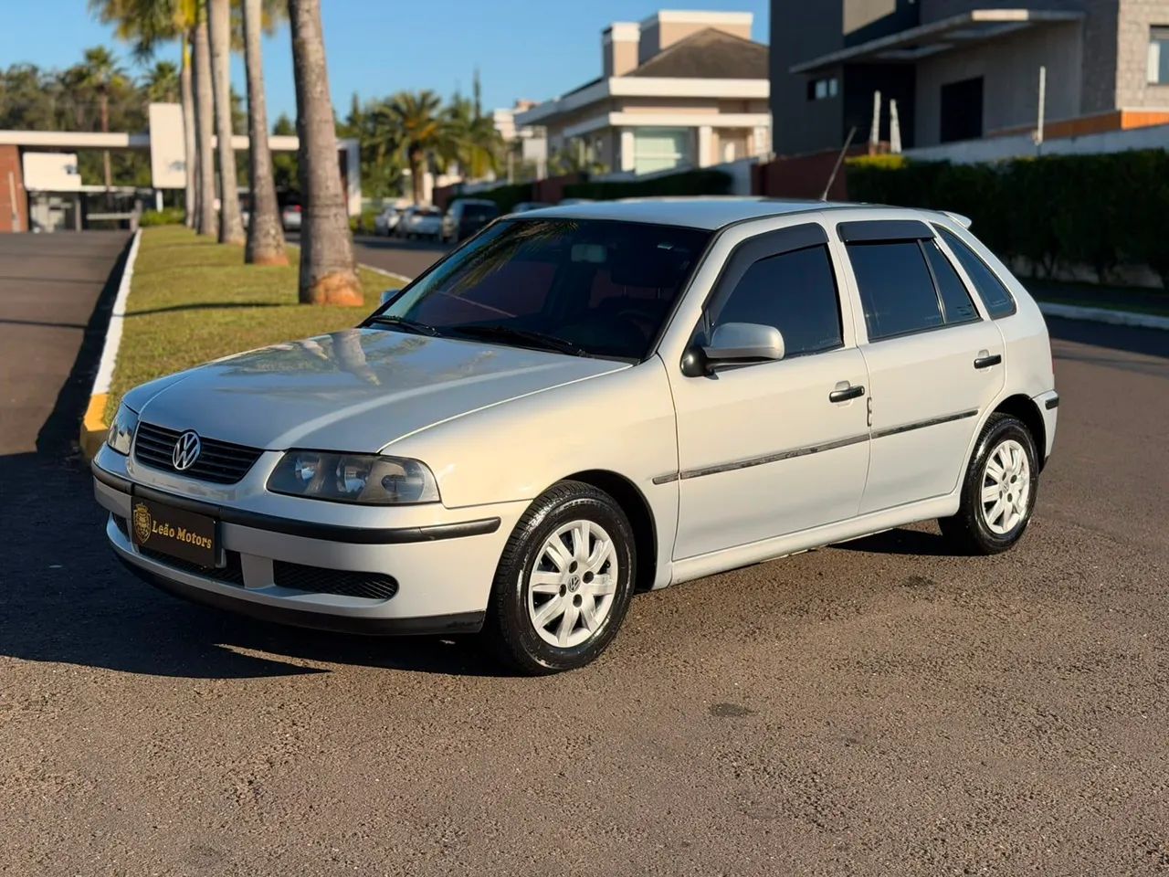 Volkswagen Gol GERAÇÃO III 2.0 MI 8V GASOLINA MEC. 4P 2000