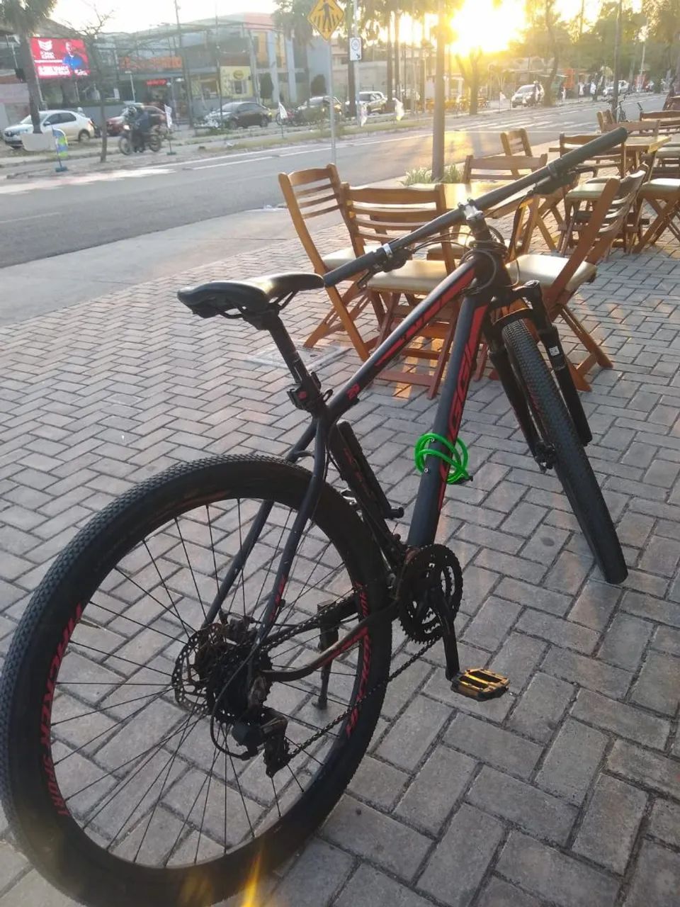 Bicicleta Oggi Aro 29 em excelente estado - Foto 4