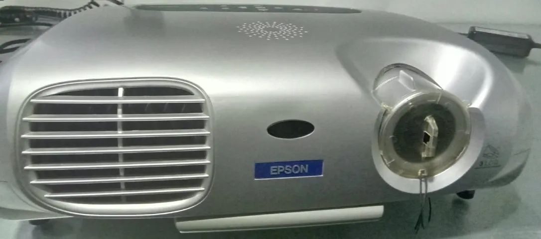 Projetor EPSON PowerLite S1 (No estado)