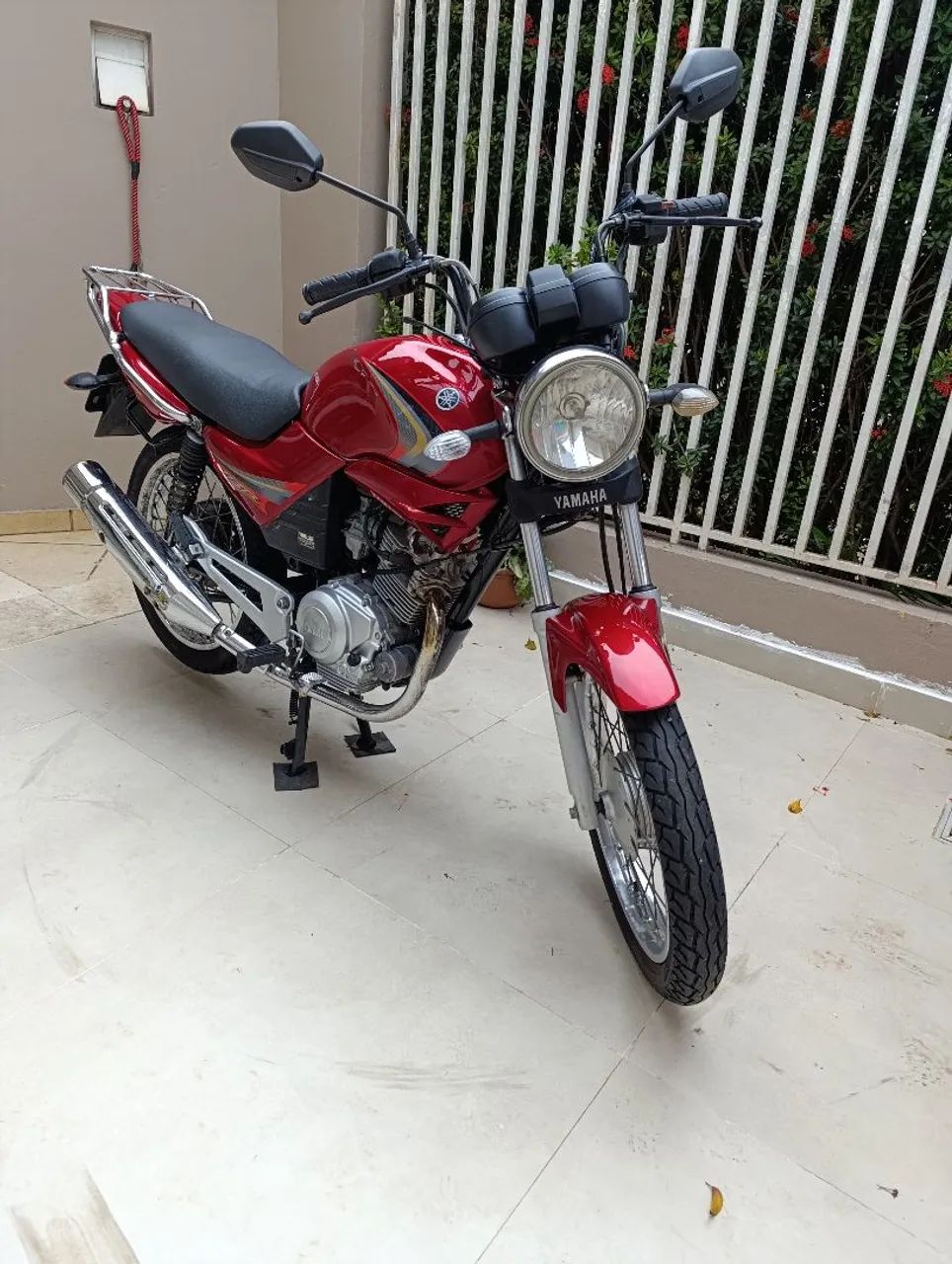YBR 125 E - 2008 - Foto 3