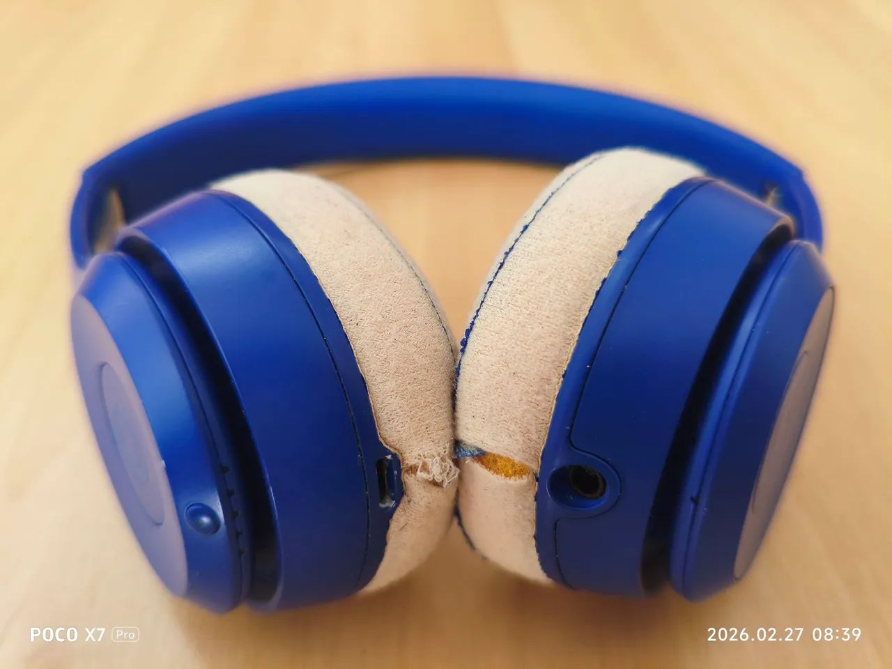 Fones de ouvido sem fio Beats Solo 3, com Bluetooth, na cor azul. - Foto 2