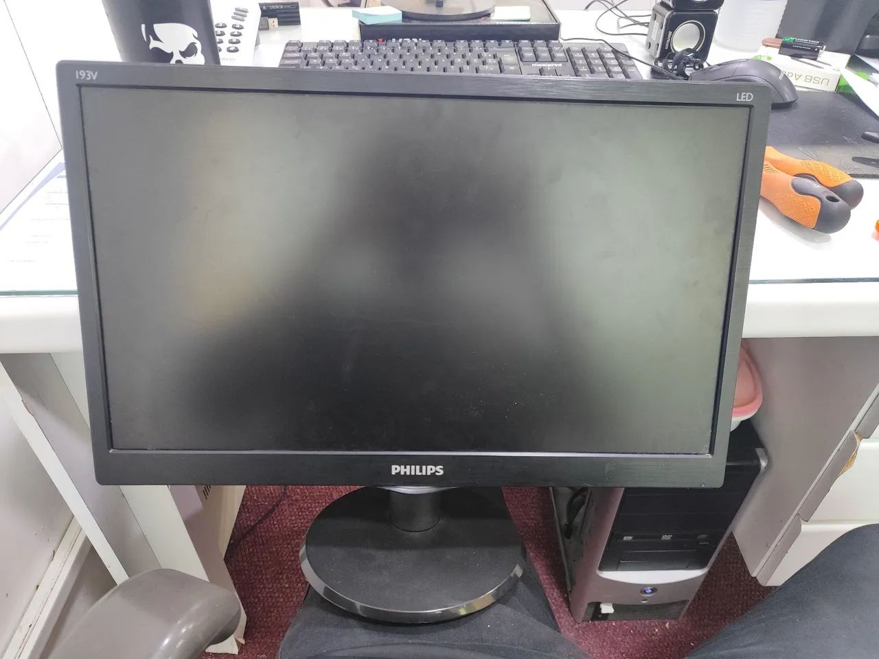 Monitor com defeito