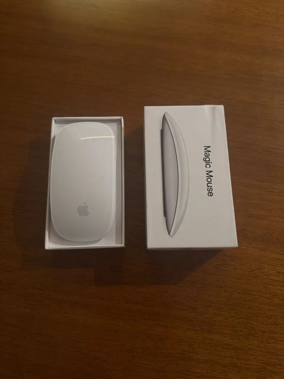 Apple Magic Mouse 2 A1657 - Bluetooth - Recarregável