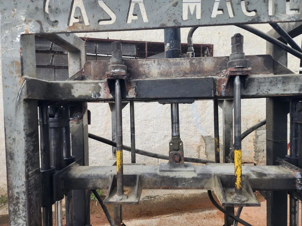 Maquina de bloco de concreto hidráulica completa - Foto 2