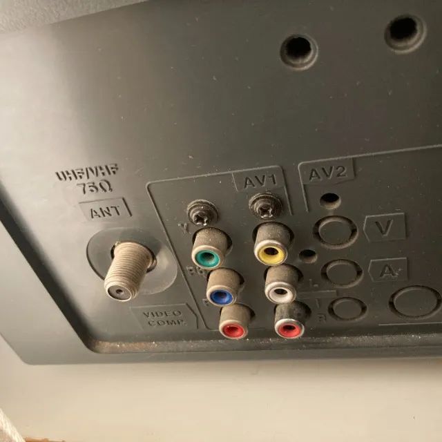 TV CCE de tubo (CRT), 21 polegadas, funcionando e com controle remoto. - Foto 4