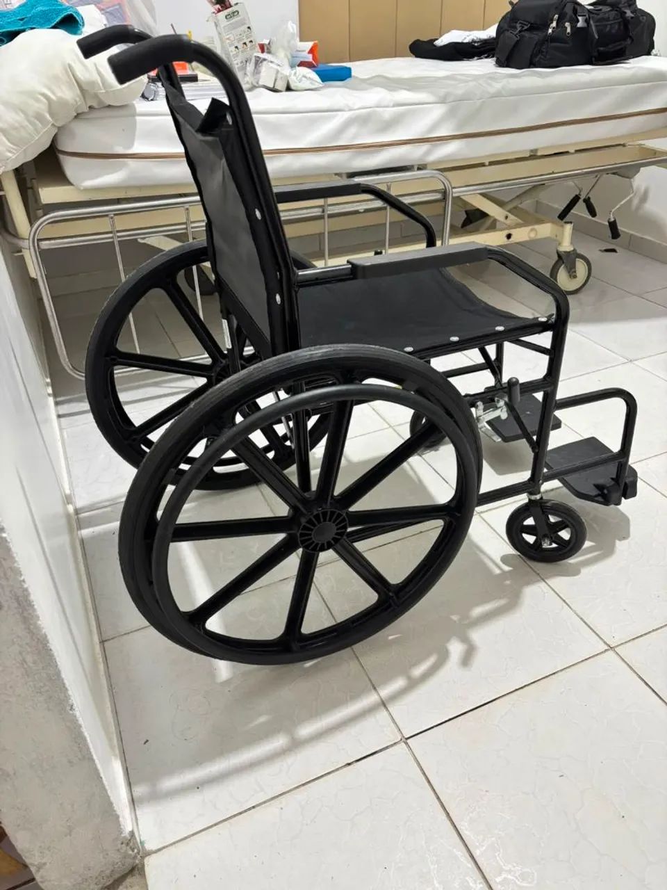 Cadeira de roda - Foto 3