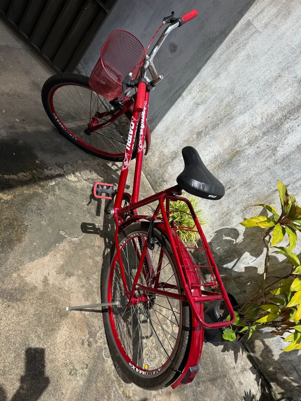 Bicicleta cairu vermelha.  - Foto 3