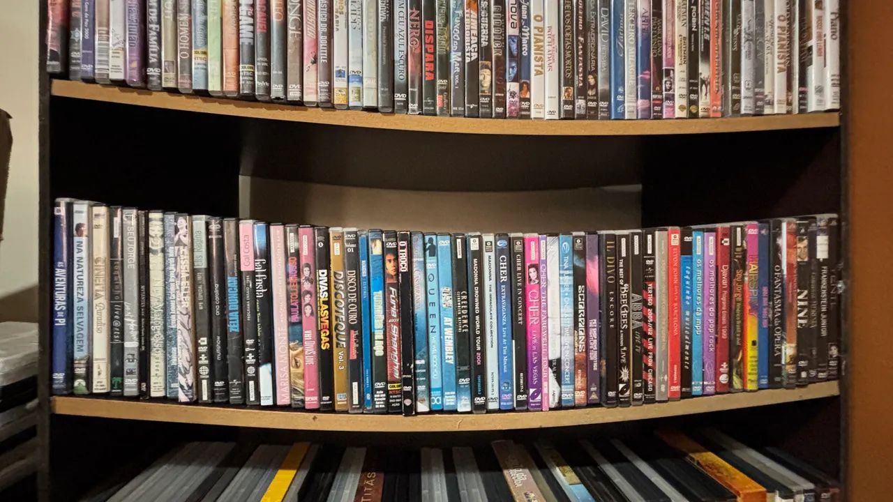 Coleção de DVDs - 100% original  - Foto 2