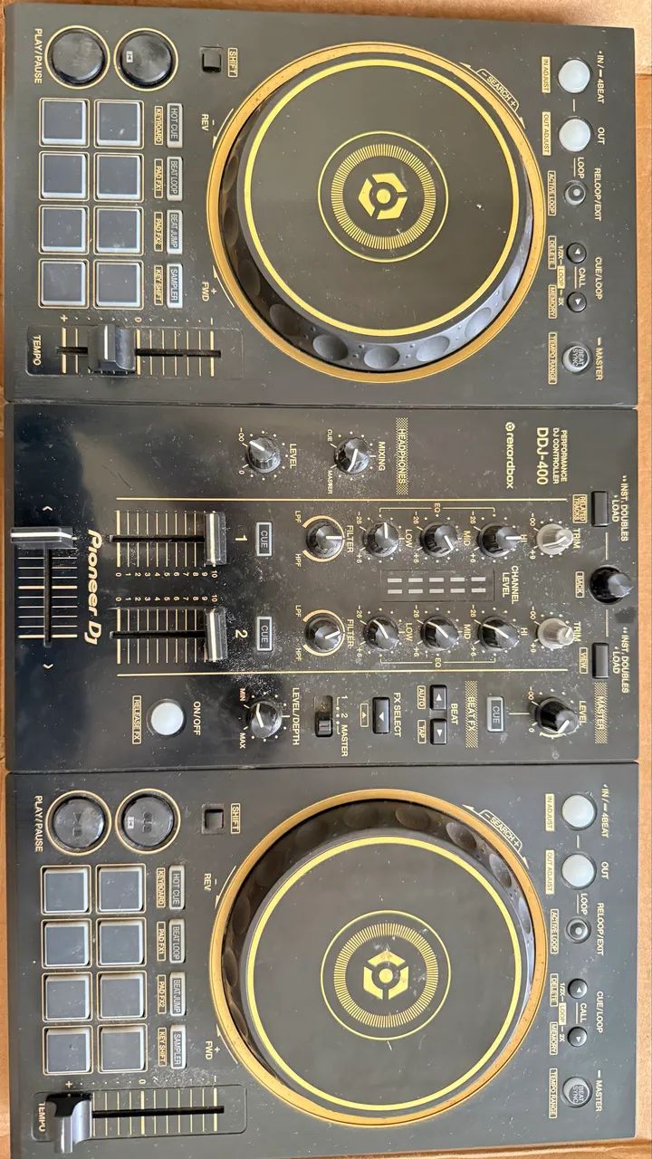 DDJ 400 SERIE OURO PIONNER + UMA CAIXA ATIVA STANER
