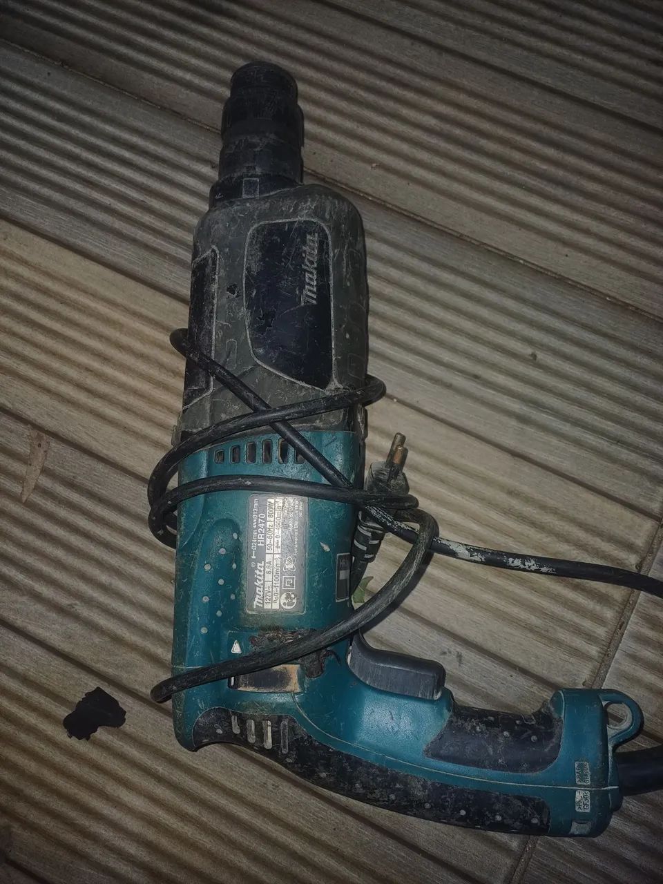 Martelete rotativo e furadeira  Makita de 800W