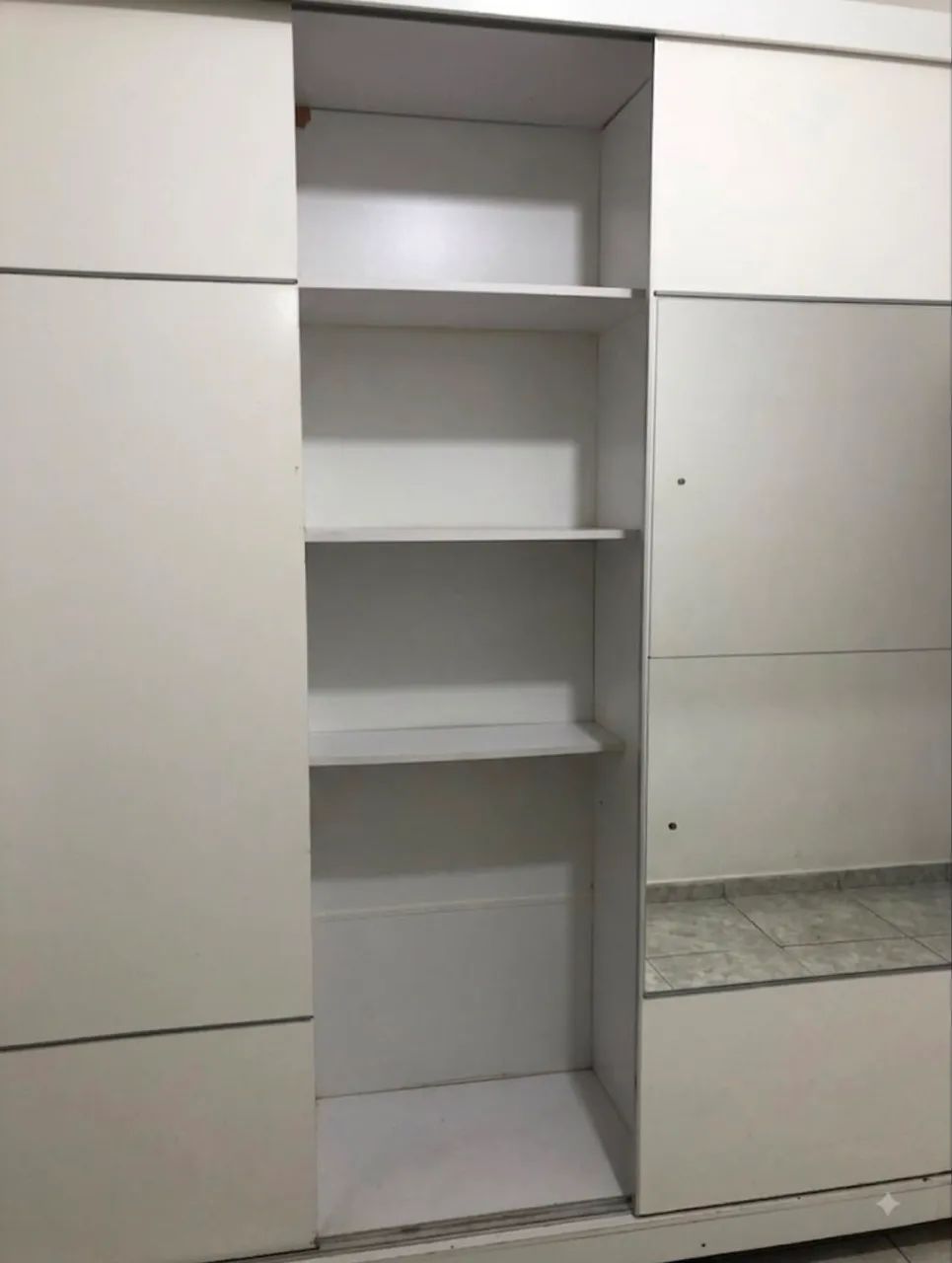 Guarda roupa com espelho  - Foto 4