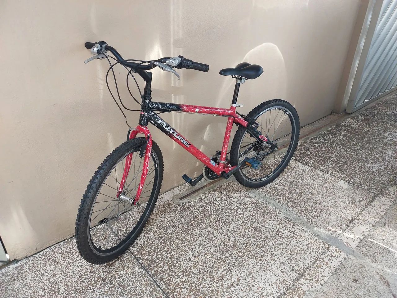 Vendo Bicicleta Caloi Future de Alumínio  - Foto 4
