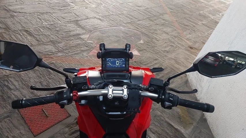 HONDA ADV 2023 com 6 mil km NOVA - Foto 4