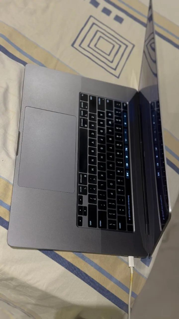 MacBook Pro 16 2019 i7 512 SSD 16GB RAM - Excelente Estado