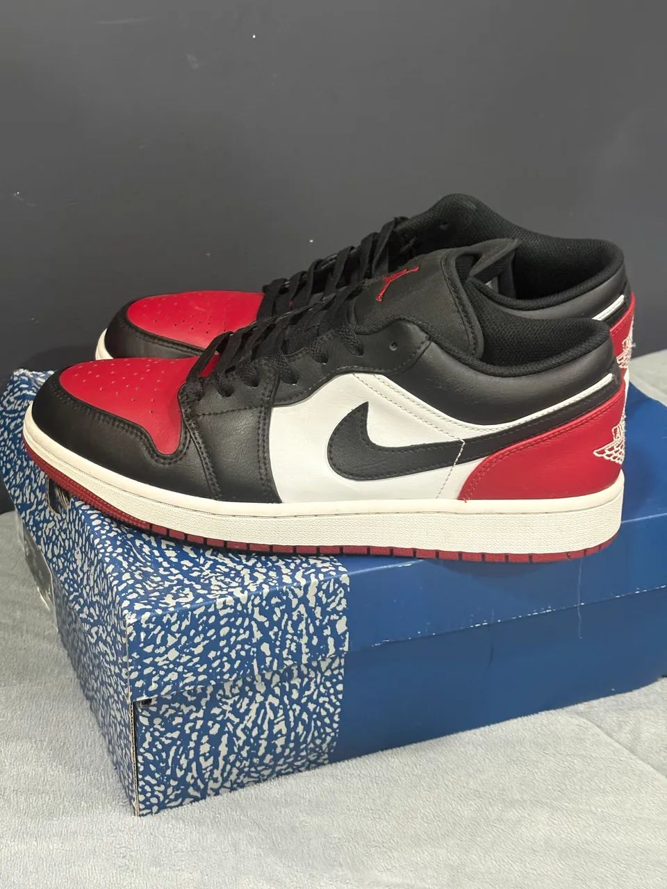 Tênis - Air Jordan 1 Low Bred Toe  - Foto 3