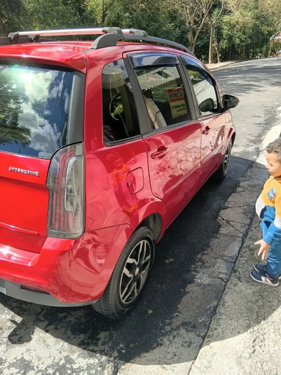Fiat Idea Attractive 1.4 Fire Flex 8V 5P 2013 - Foto 2