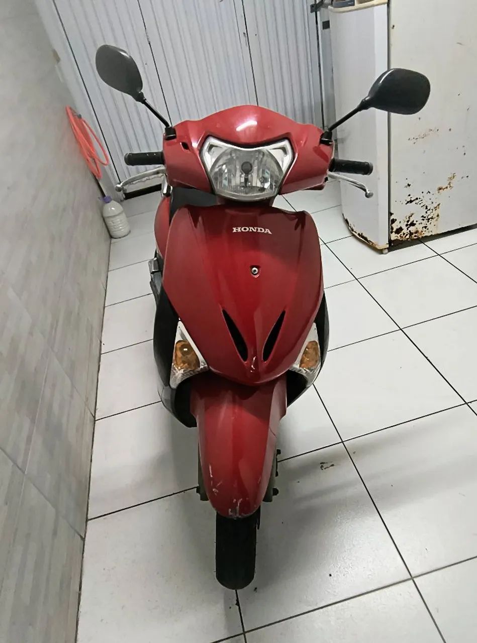 Honda lead 