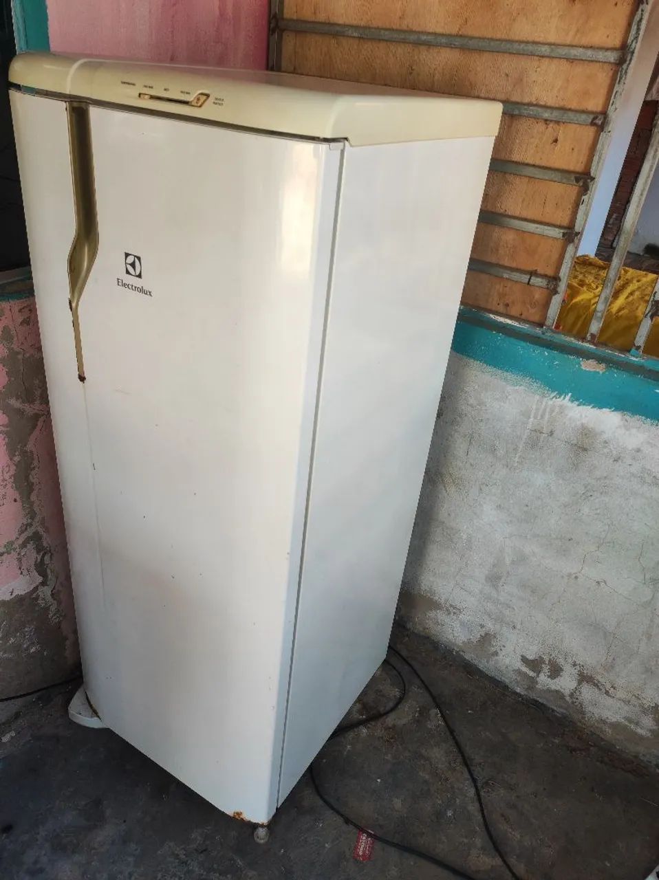 Geladeira 150,00 - Foto 2