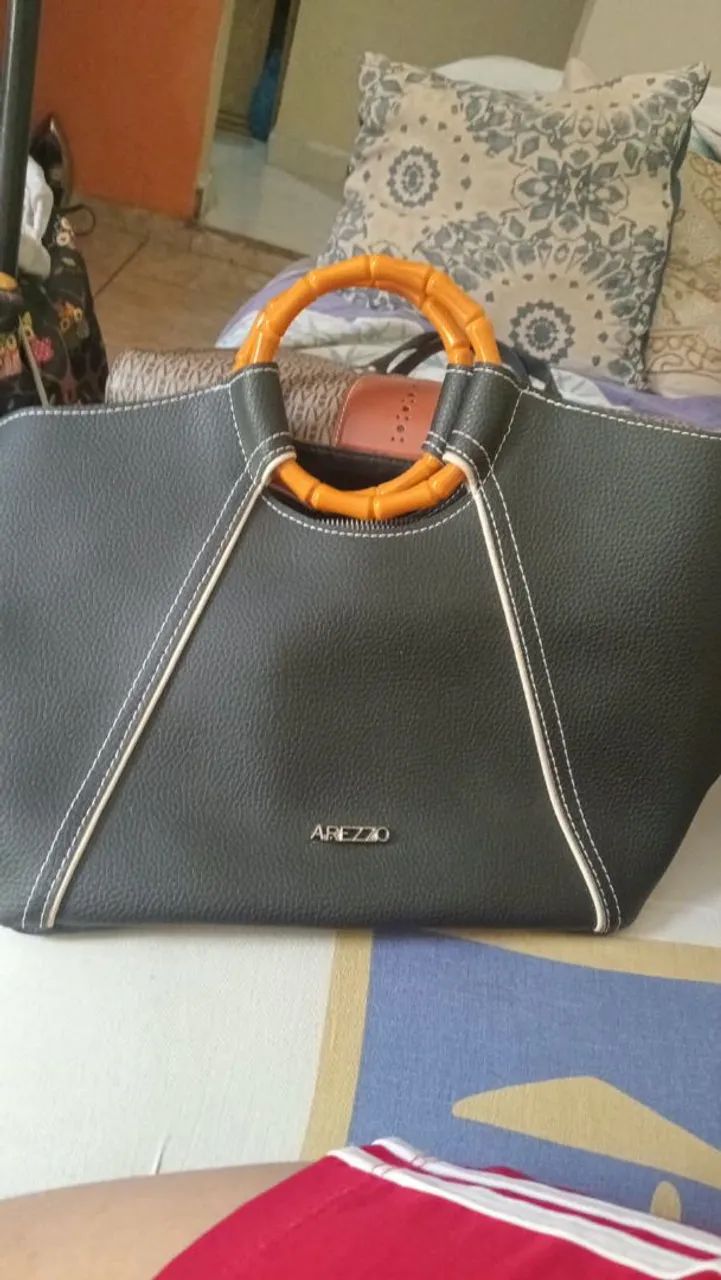 Bolsa Arezzo