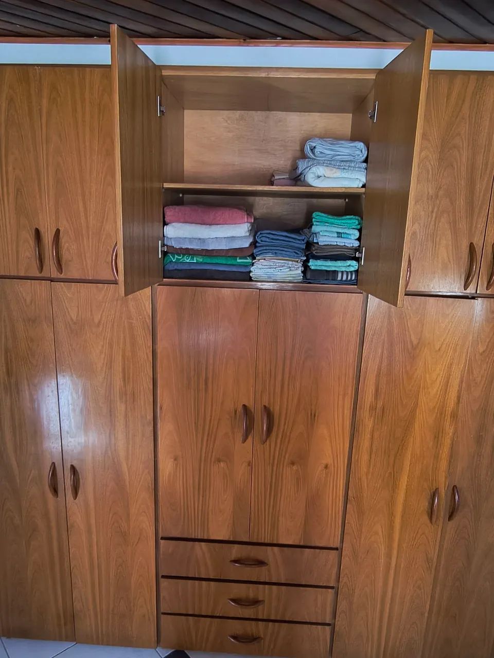 Guarda Roupas Grande - Foto 2