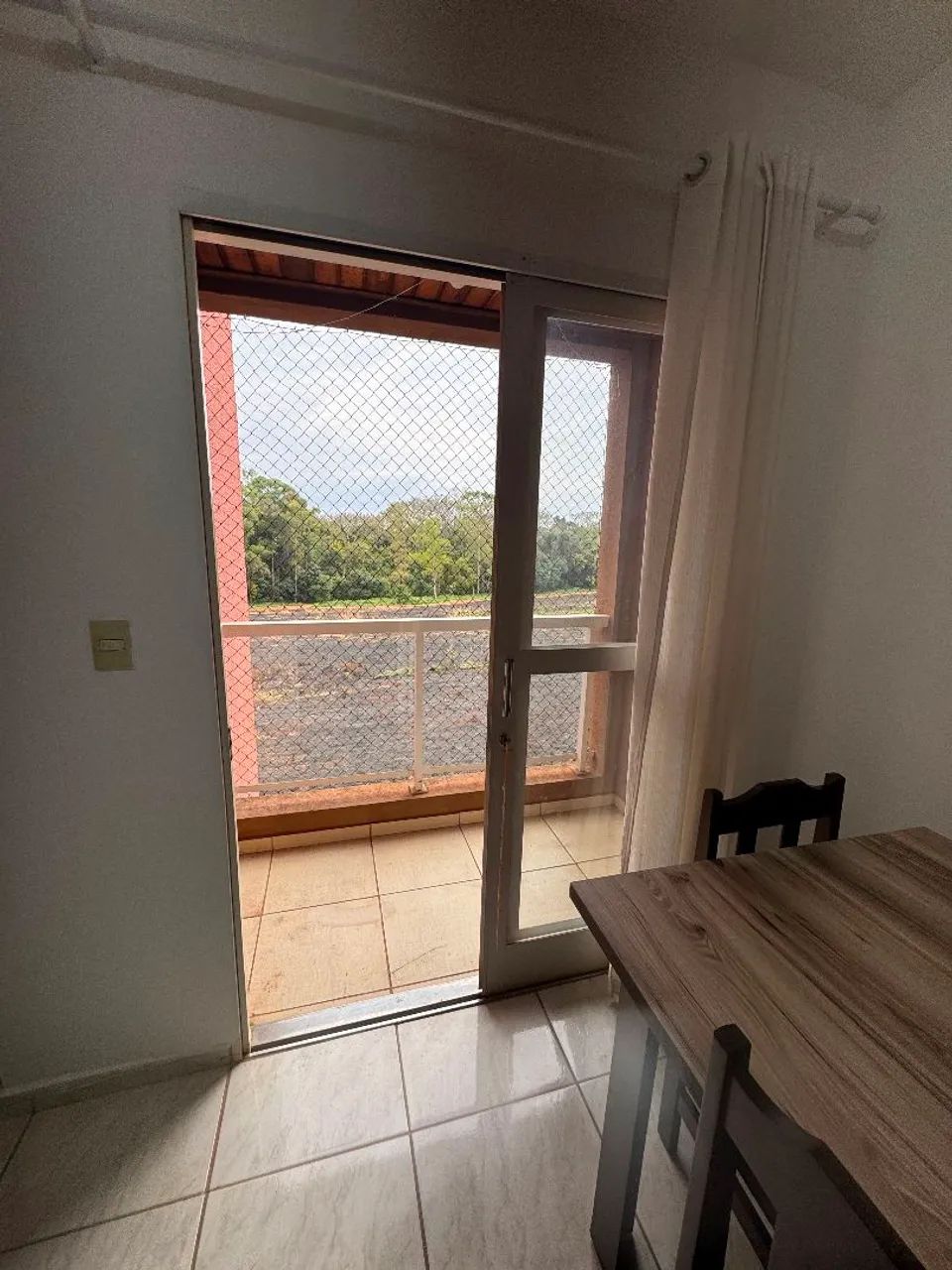 APARTAMENTO MOBILIADO PARA LOCAÇÃO - PRÓXIMO À UTFPR - Foto 5