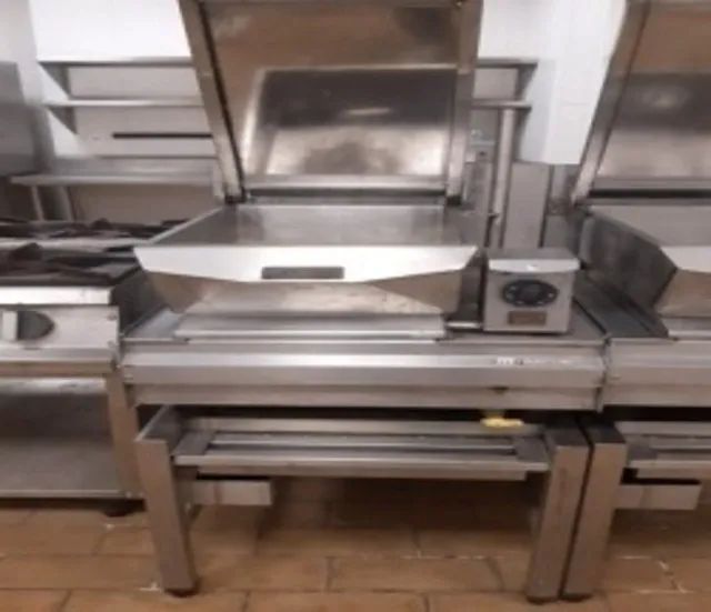 Frigideira Basculante a gás Macom, 25 litros