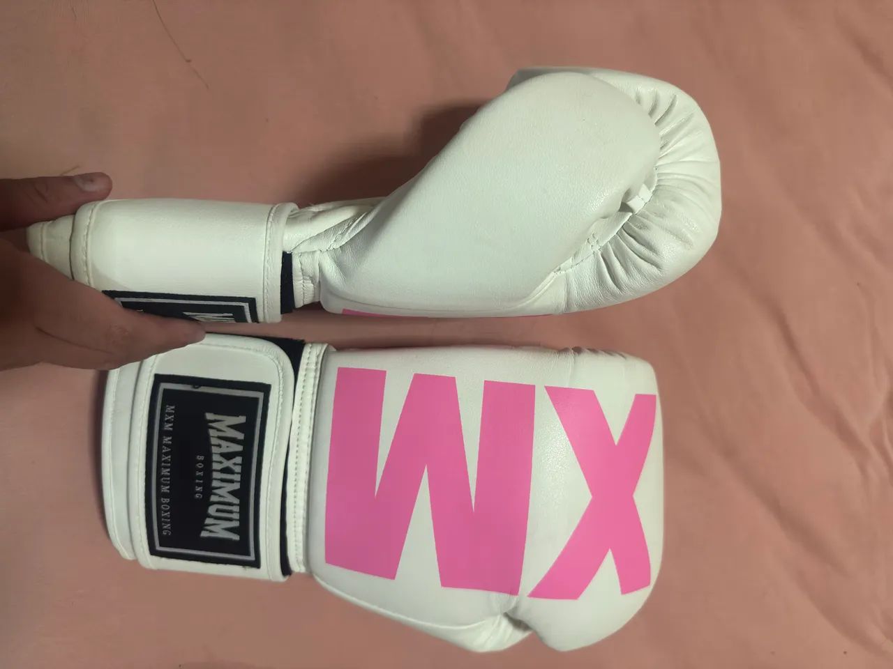 Luva de Muay Thai/Boxe Maximum - Branca e Rosa - Foto 4