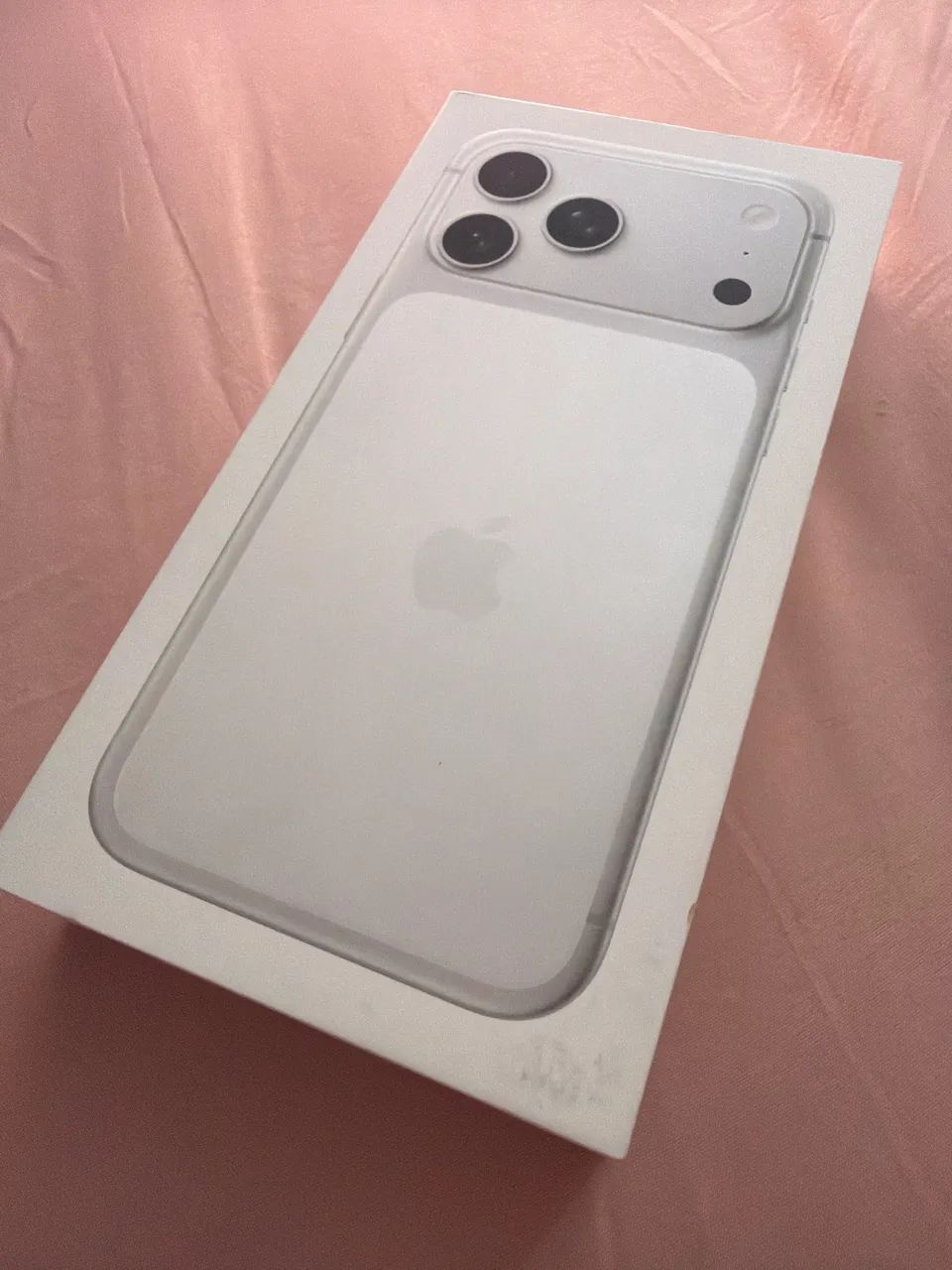 17 Pro Max Silver - Prata - Branco iPhone mais bonito de todos - Foto 3