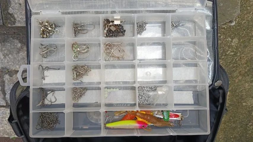 Material de pesca avulso