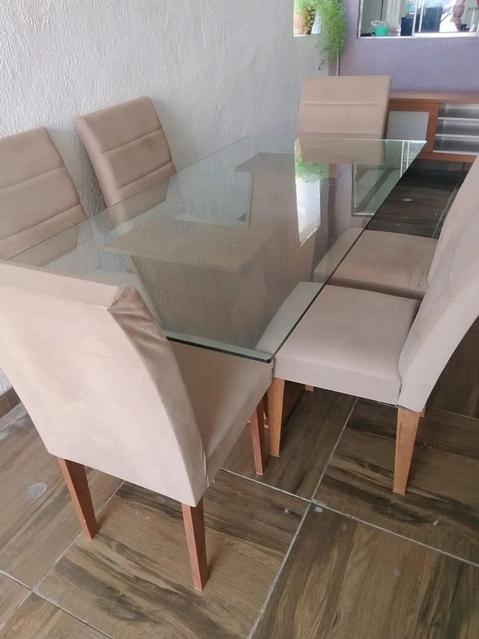Vendo mesa  com 6 cadeira entrego  - Foto 2