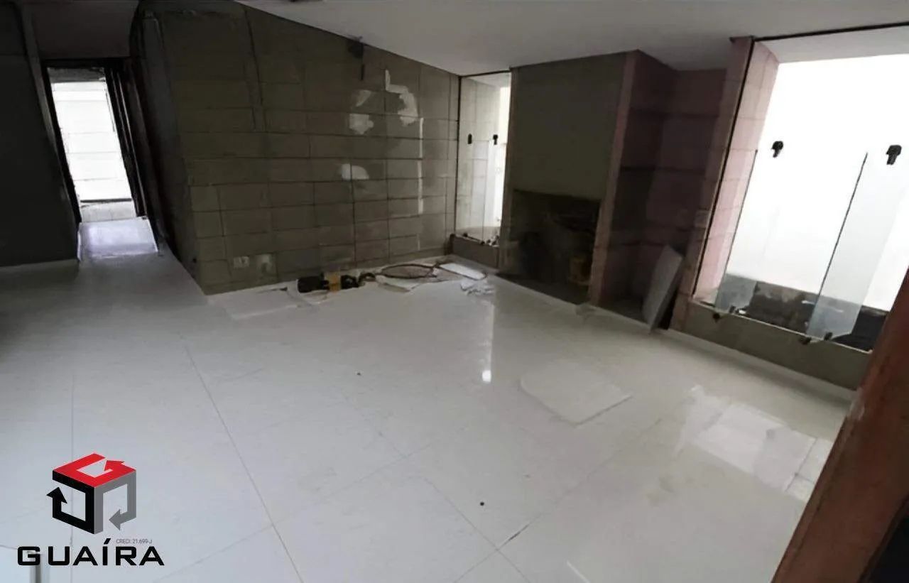 Sobrado à venda 3 quartos 1 suíte 4 vagas Assunção - Santo André - SP