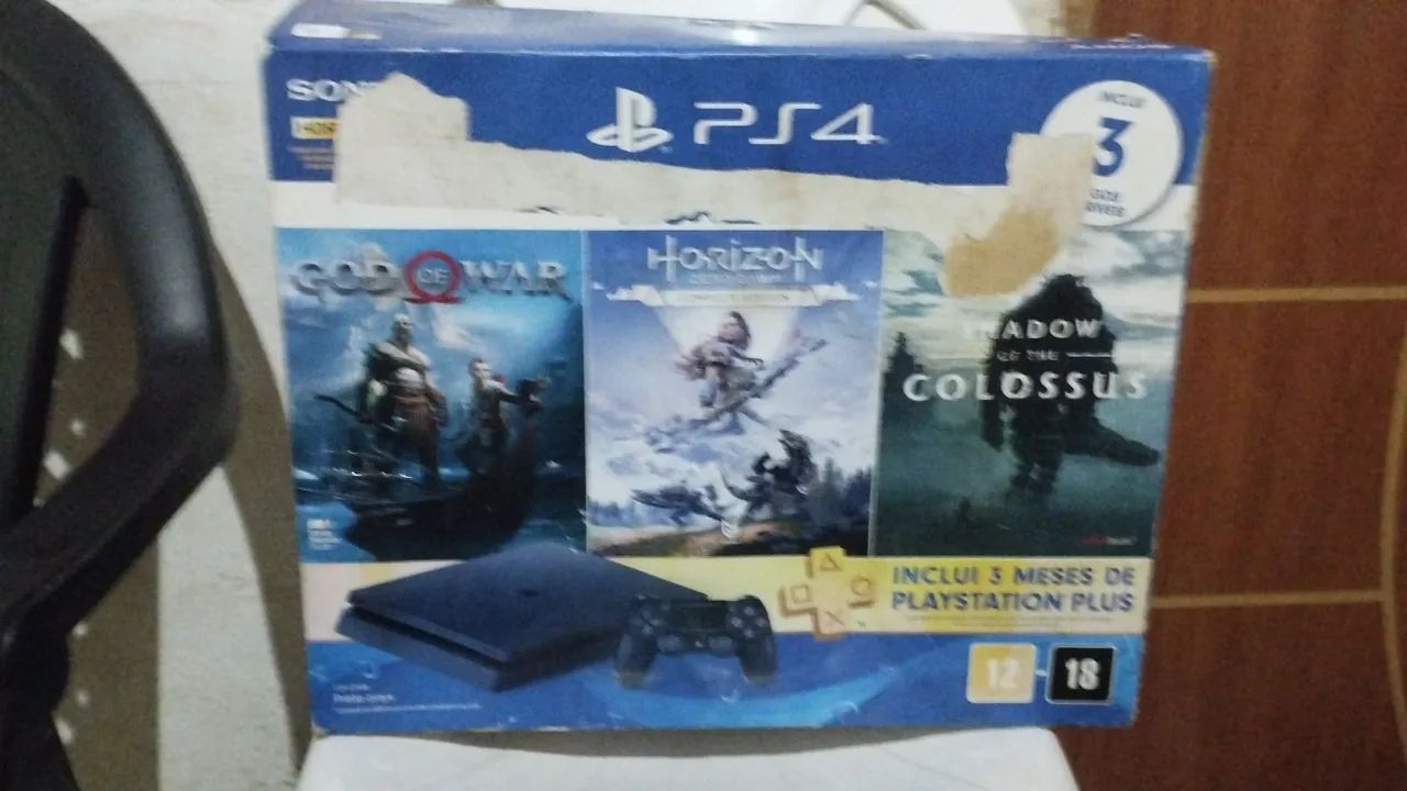 PlayStation 4 slim
