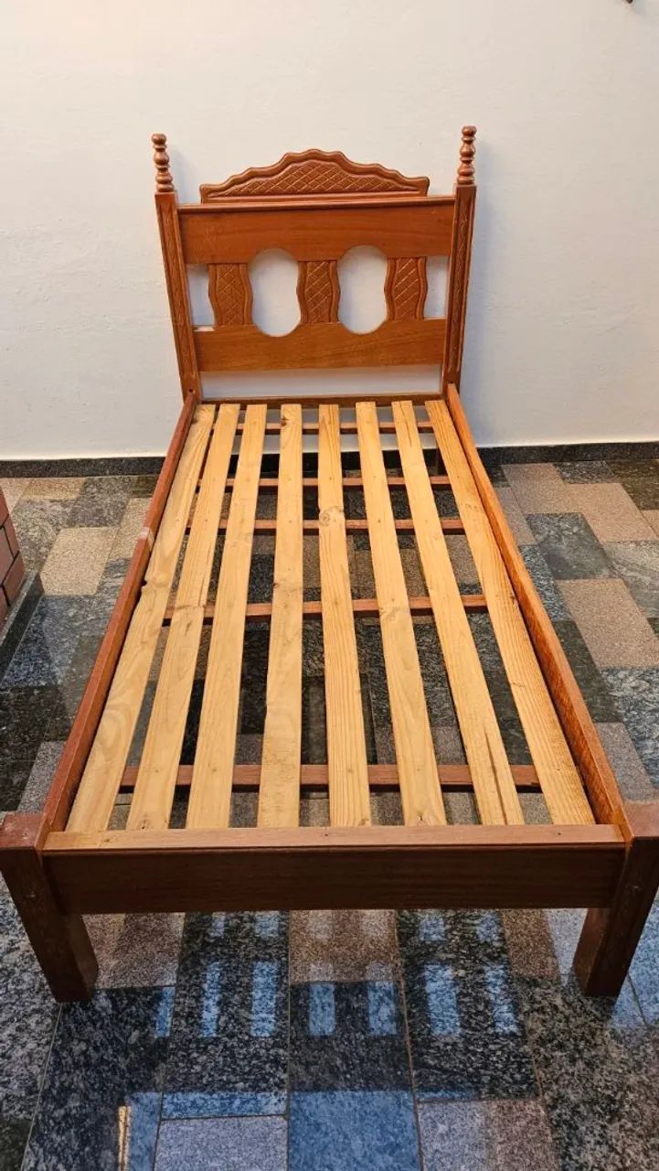 Cama de Madeira