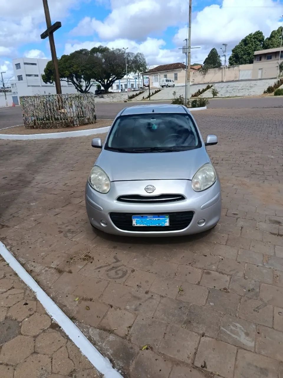 Nissan March 2013