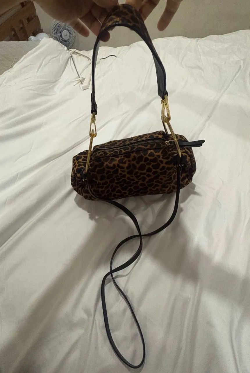 Bolsa Schutz Onça Animal Print - Foto 4