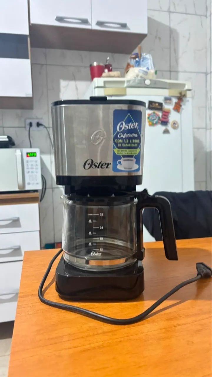 Cafeteira elétrica Oster 