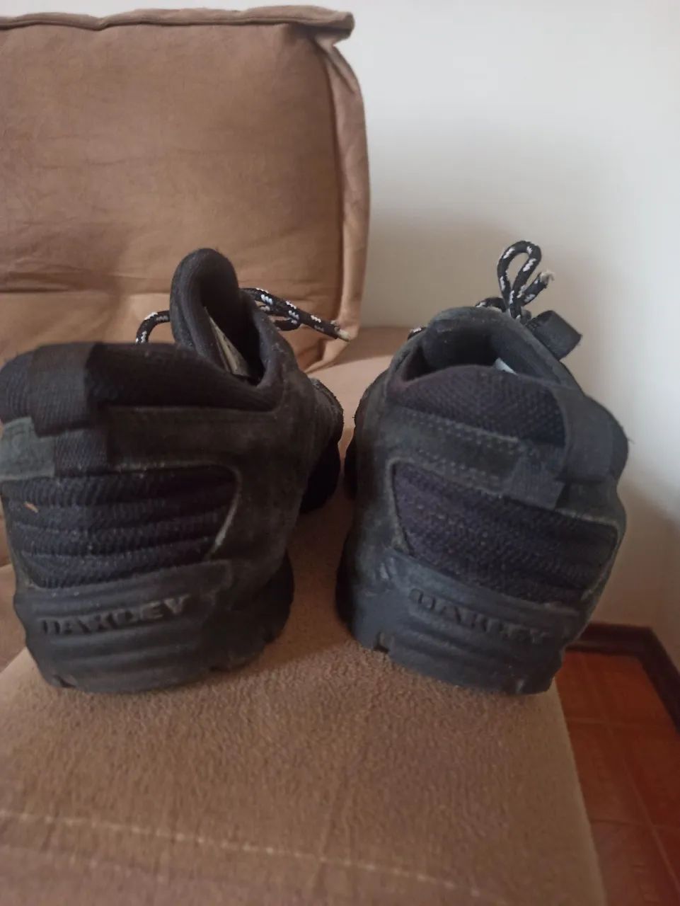 Vendo tenis da Oakley   - Foto 3