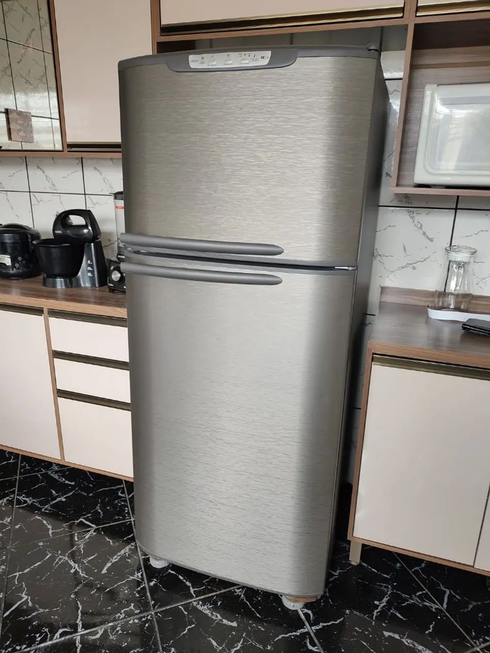 Envelopamento de geladeiras e eletrodomésticos  - Foto 2