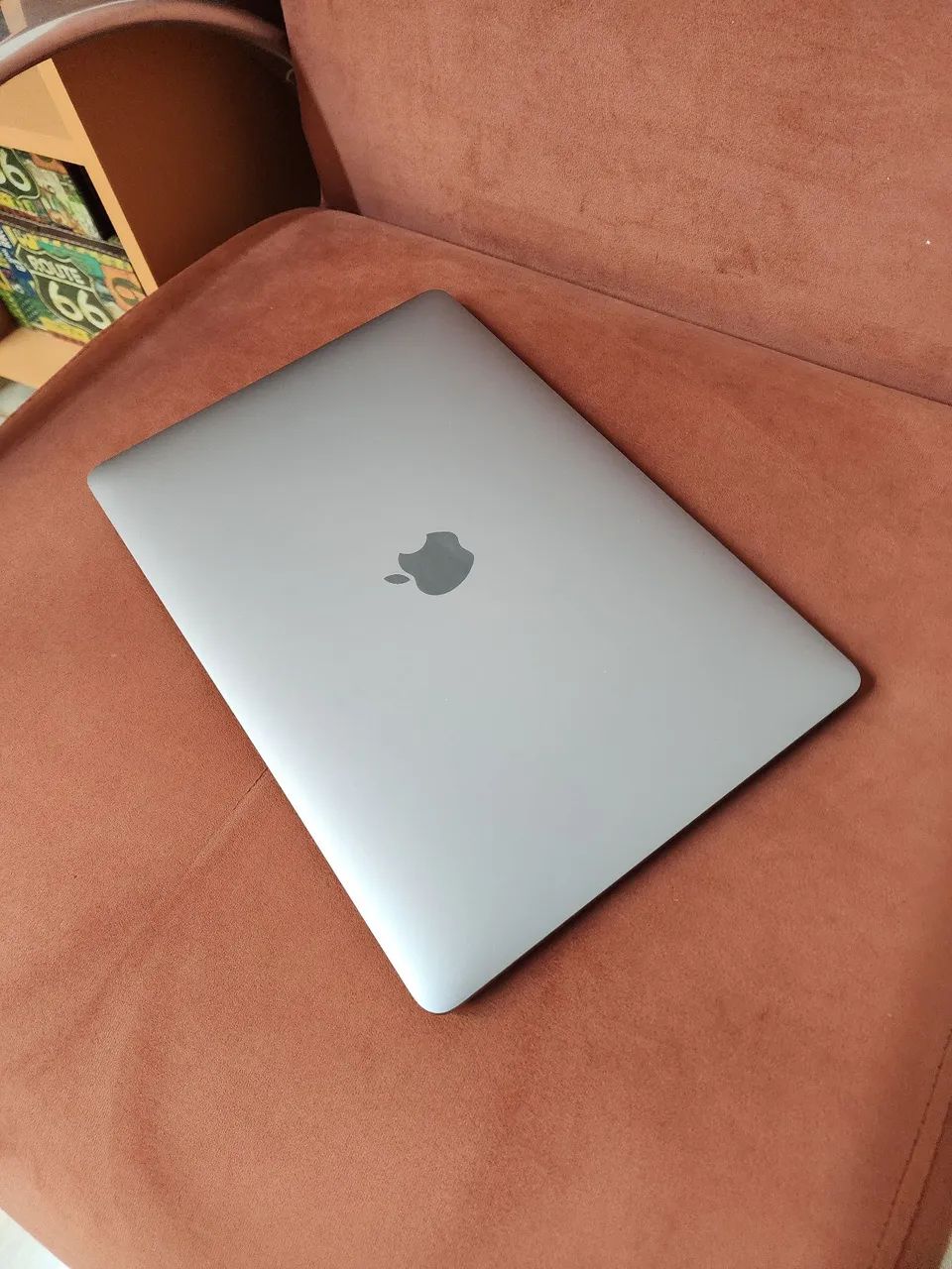MacBook Pro M1 8gb 256SSD Touchbar 2020 