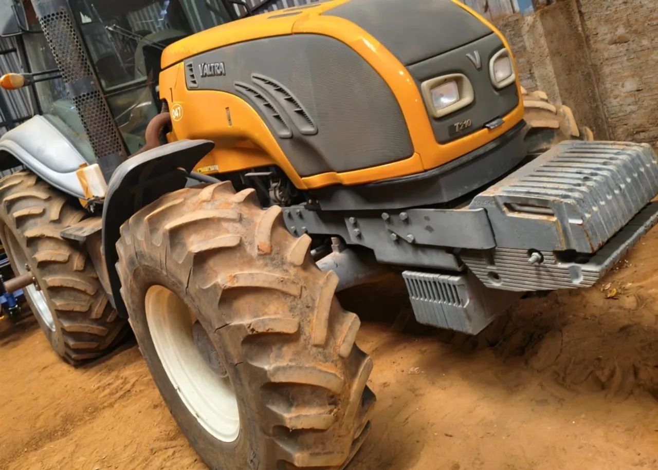 Trator Valtra BT210 ano 2012, 4x4, com 6.700 horas, ar condicionado, em SP - Foto 4