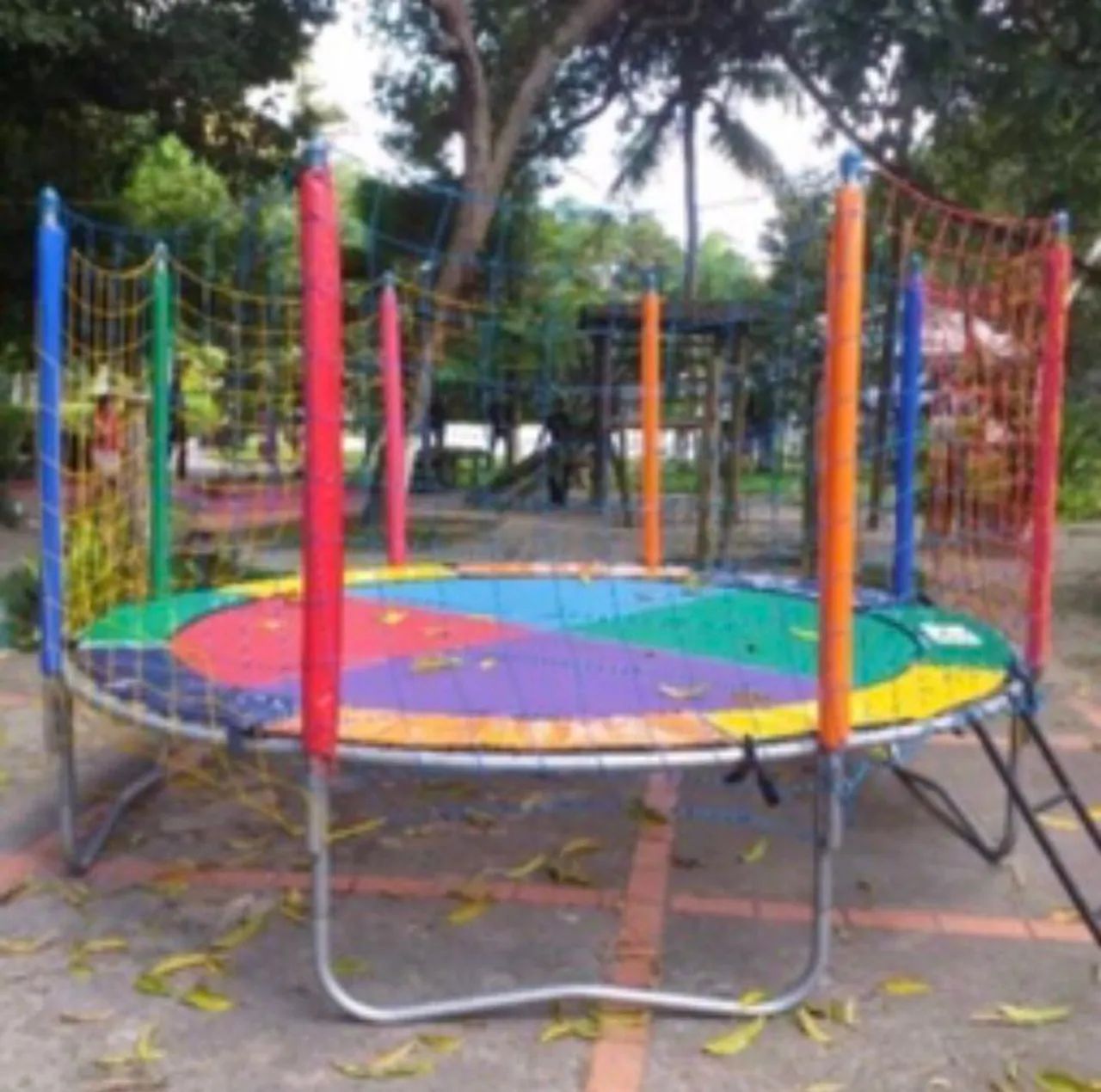 Vendo cama elástica *