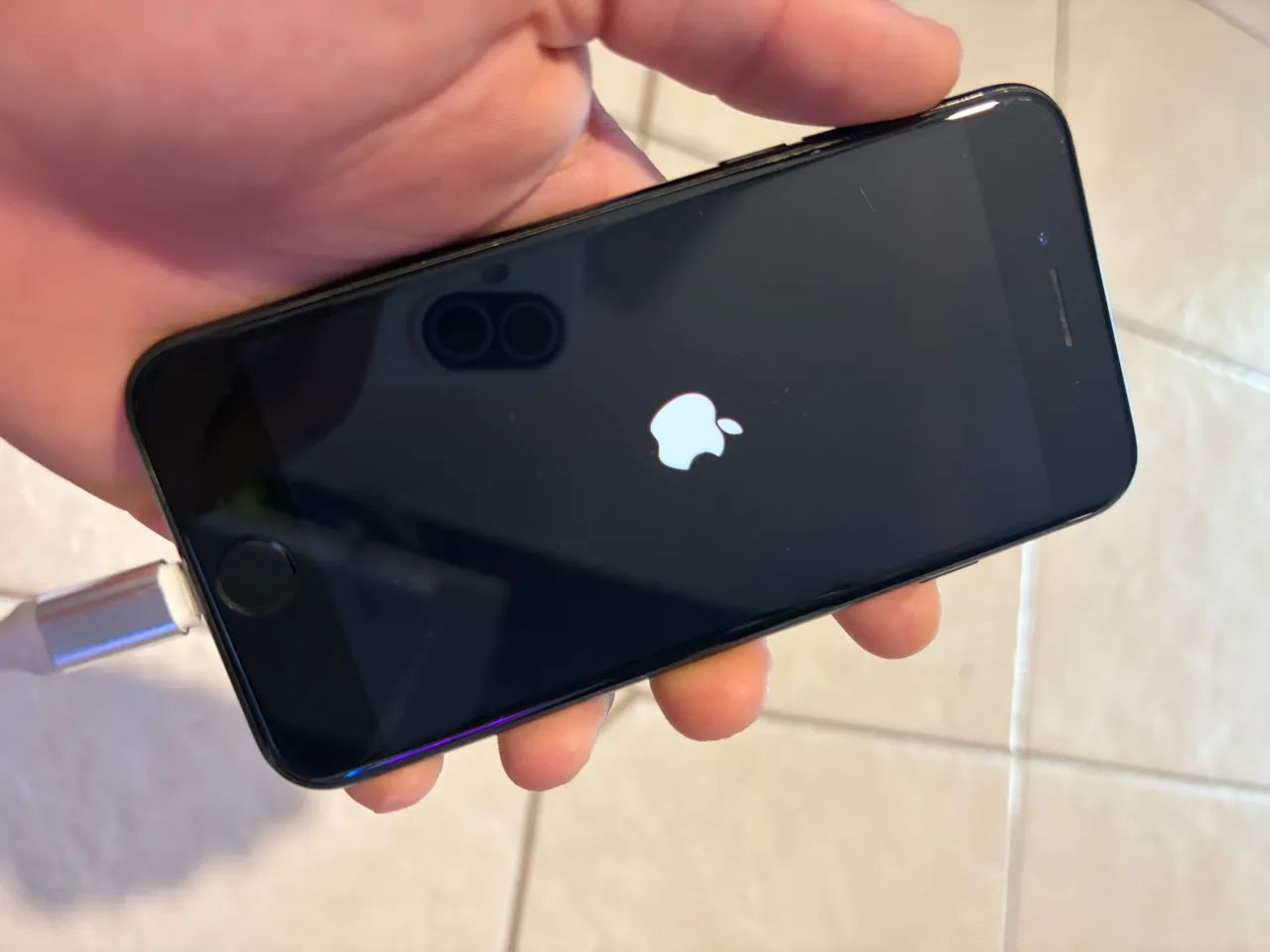 iPhone 7 black piano 32gb - Celulares e Smartphones - Canasvieiras